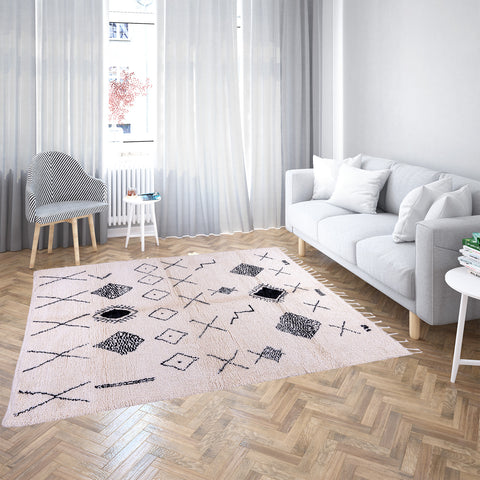 Classic Berber Diamond Rug in Black & White Classic Berber Diamond Rug in Black & White