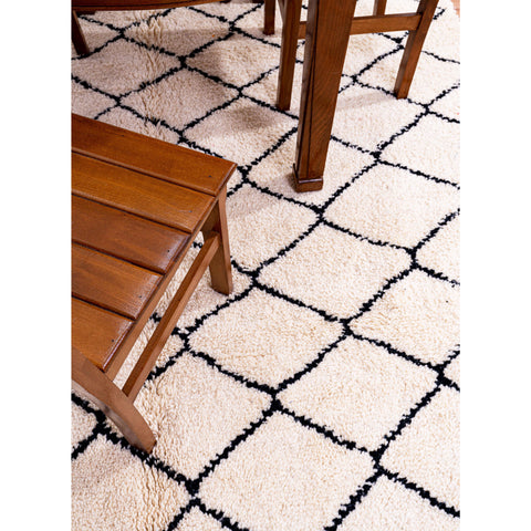 Classic Moroccan Diamond Trellis Wool Rug Classic Moroccan Diamond Trellis Wool Rug