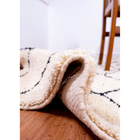 Classic Moroccan Diamond Trellis Wool Rug Classic Moroccan Diamond Trellis Wool Rug