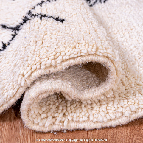 Classic Berber Diamond Rug in Black & White Classic Berber Diamond Rug in Black & White