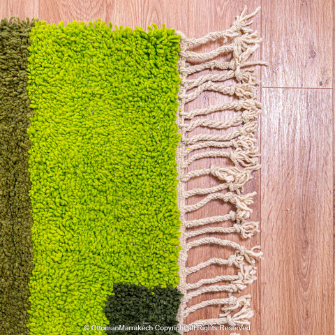 Modern Geometric Green and White Wool Rug Modern Geometric Green and White Wool Rug