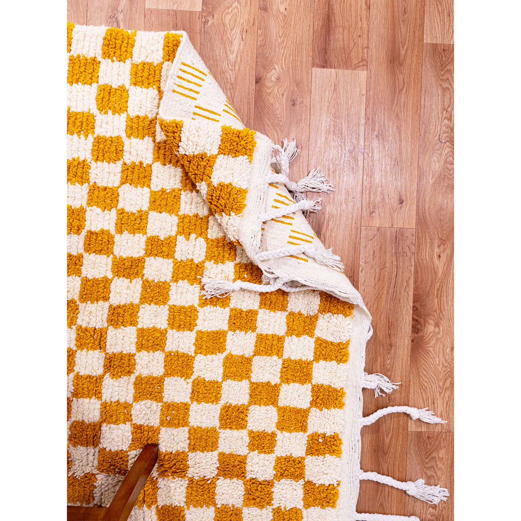 Golden Checkered Moroccan Wool Rug – Handwoven Geometric Design