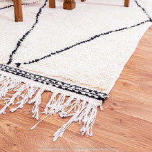 Load image into Gallery viewer, Bohemian Beni Ourain Moroccan Wool Rug – Simple Black and White Diamond Lattice Design