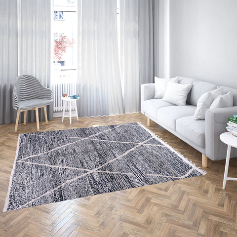 Moroccan Diamond Mist Grey Rug – Black and White Fleece with White Lined Diamond Pattern