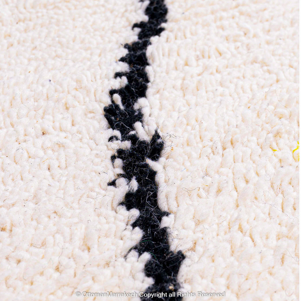 Bohemian Beni Ourain Moroccan Wool Rug – Simple Black and White Diamond Lattice Design