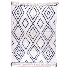 Load image into Gallery viewer, Bold Diamond Moroccan Wool Rug with Geometric Berber Design