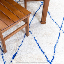 Load image into Gallery viewer, White Beni Ourain Moroccan Wool Rug with Blue Diamond Lattice Pattern