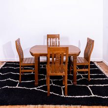 Load image into Gallery viewer, Moroccan Kilim Rug: Bohemian Flair in Modern Spaces