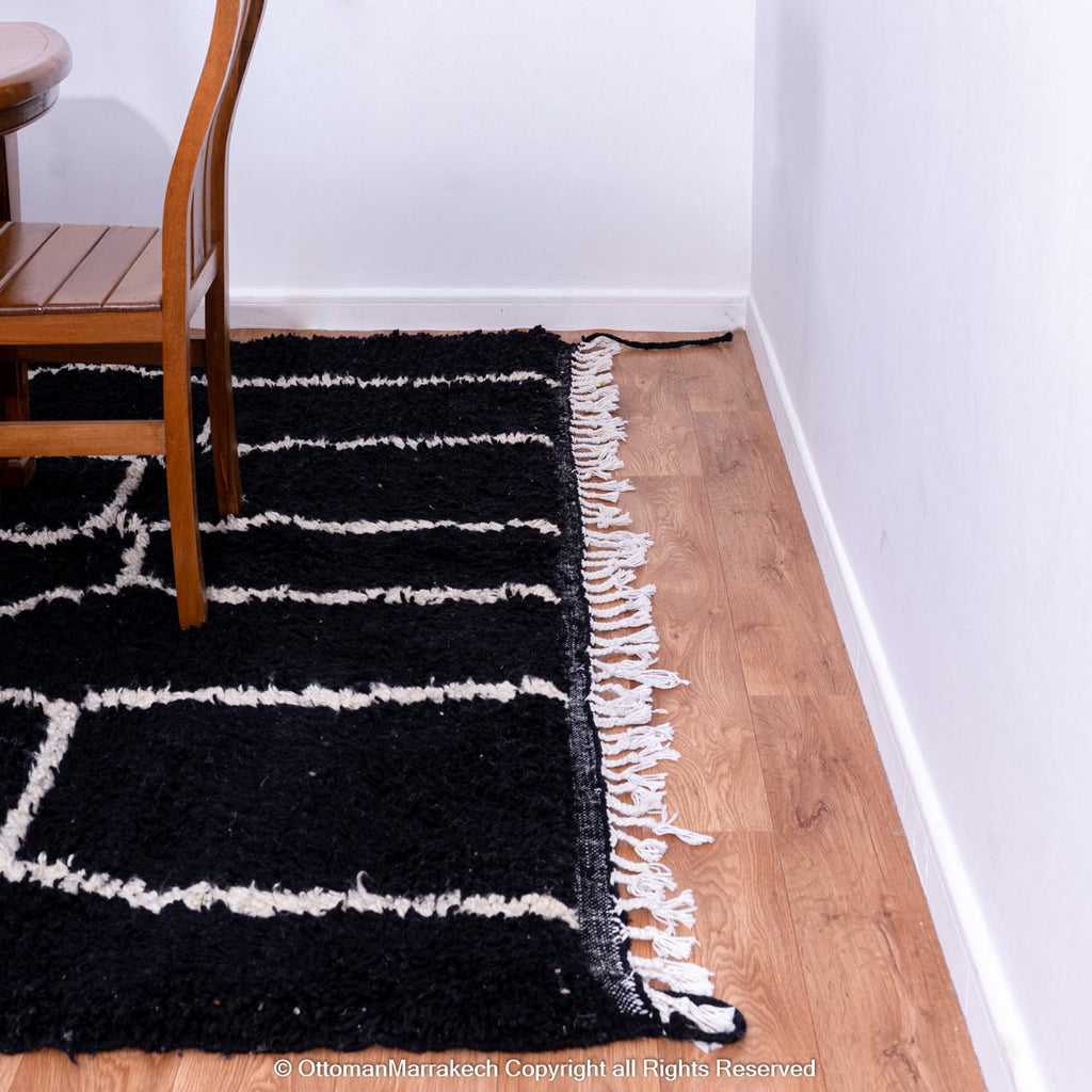 Moroccan Kilim Rug: Bohemian Flair in Modern Spaces