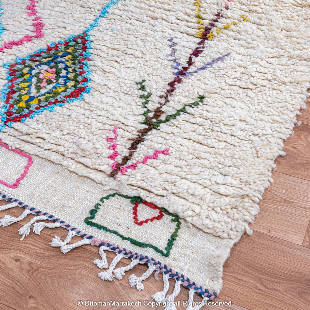 Moroccan Lattice Rug: Elegant Pattern for Modern Interiors