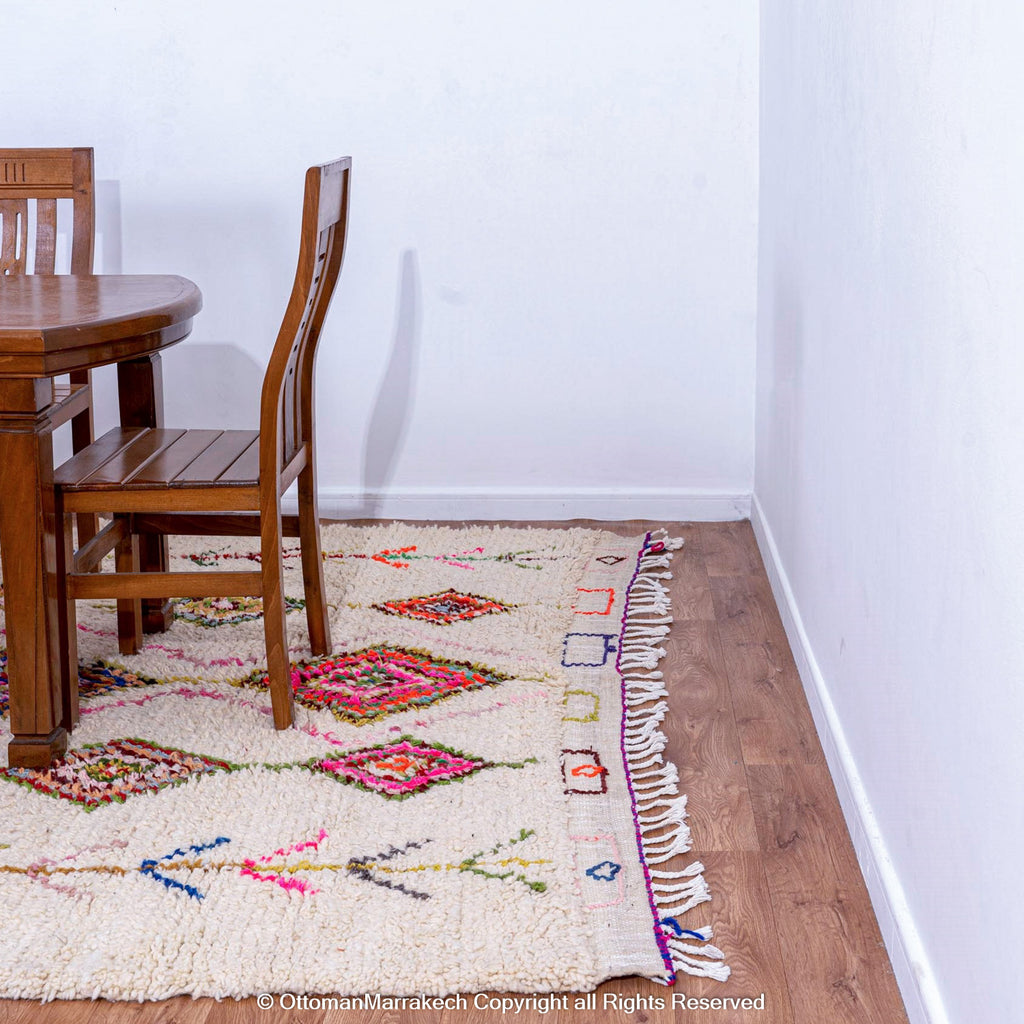 Moroccan Lattice Rug: Elegant Pattern for Modern Interiors