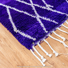 Load image into Gallery viewer, Moroccan Fringe Rug: Artisanal Detailing for Modern Elegance