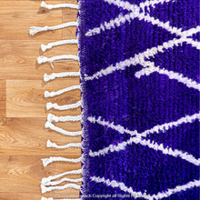 Load image into Gallery viewer, Moroccan Fringe Rug: Artisanal Detailing for Modern Elegance