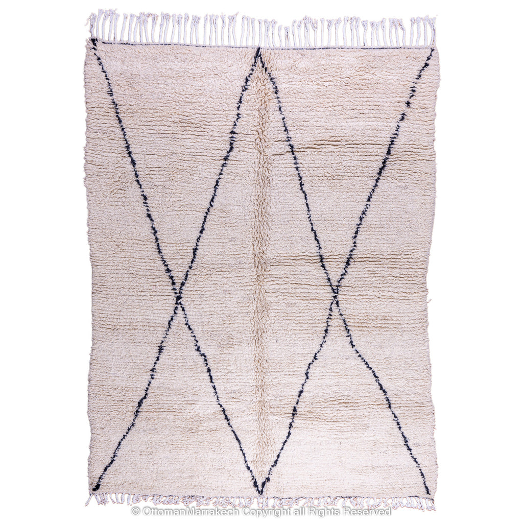 Moroccan Wool Area Rug: Softness and Sophistication in Modern Interiors