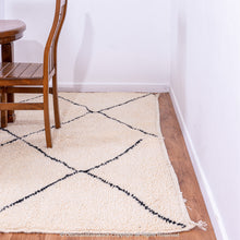 Load image into Gallery viewer, Bohemian Beige Sandstone Diamond Rug – Handwoven with Symmetrical Black Lined Diamond Pattern