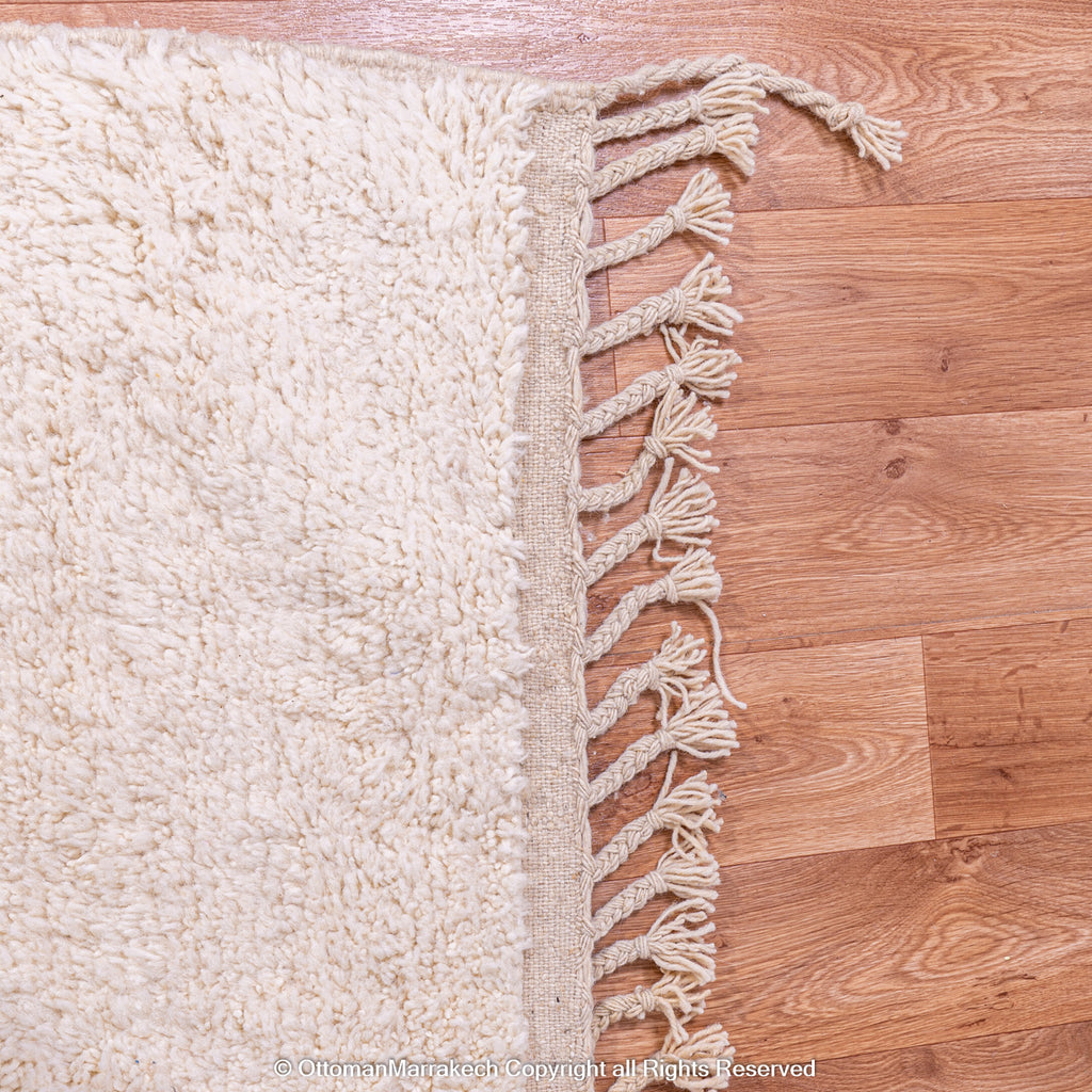 Moroccan Tassel Rug: Playful Accents for Contemporary Spaces