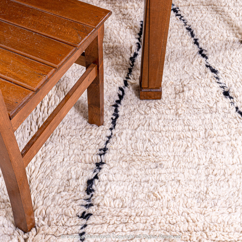 Moroccan Wool Area Rug: Softness and Sophistication in Modern Interiors