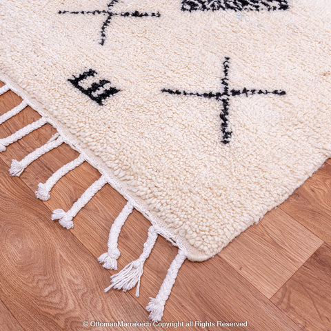 Classic Berber Diamond Rug in Black & White