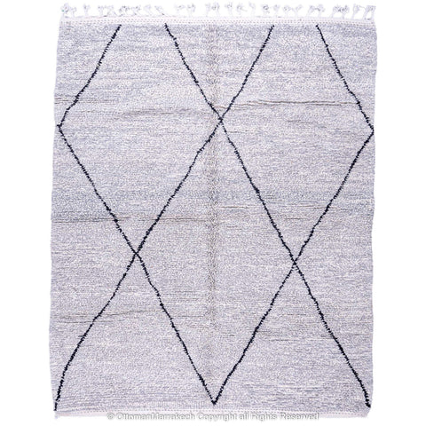 Gray Berber Rug with Minimalist Diamond Pattern