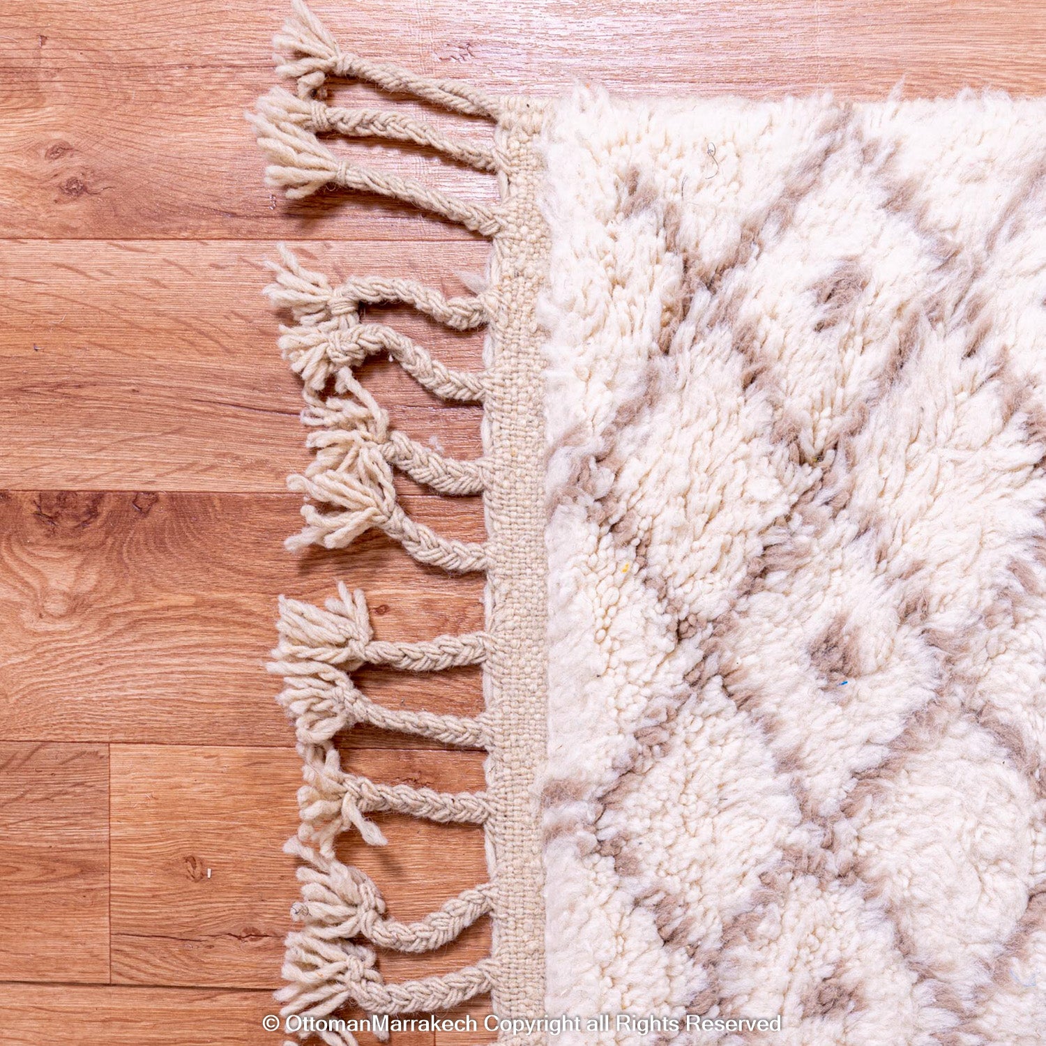 Subtle White Rug Soft White Berber Rug with Subtle Geometric Patterns – OttomanMarrakech