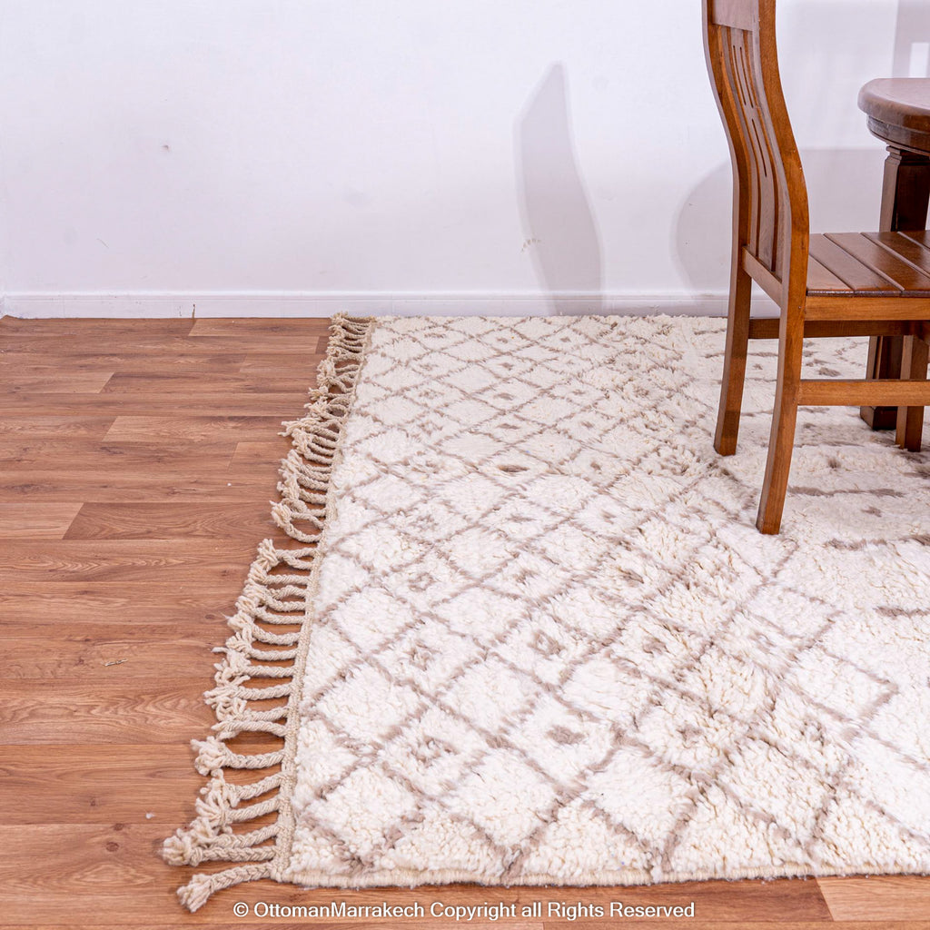 Soft White Berber Rug with Subtle Geometric Patterns