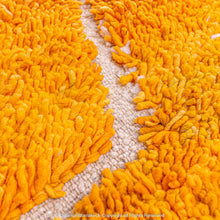 Load image into Gallery viewer, Modern Moroccan Orange Sunset Wool Rug: Soft Texture and Sophisticated Style