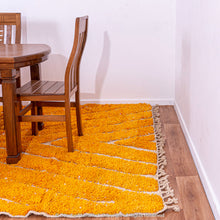 Load image into Gallery viewer, Modern Moroccan Orange Sunset Wool Rug: Soft Texture and Sophisticated Style