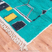 Load image into Gallery viewer, Moroccan Beni Ourain Rug: Luxurious Warmth for Modern Spaces