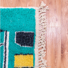 Load image into Gallery viewer, Moroccan Beni Ourain Rug: Luxurious Warmth for Modern Spaces