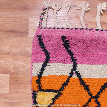 Load image into Gallery viewer, Modern Moroccan Wool Rug: Soft Texture and Luxurious Feel