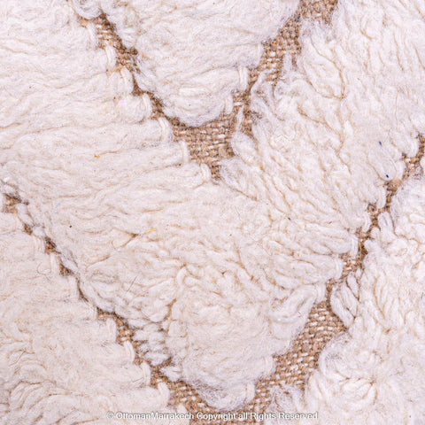 Beige Natural Wool Plush Rug with Diamond Shapes