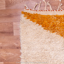 Load image into Gallery viewer, Moroccan Kilim Rug: Bohemian Vibes and Artisanal Craftsmanship