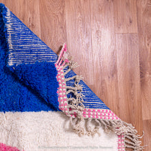 Load image into Gallery viewer, Moroccan Beni Ourain Rug: Timeless Elegance for Today&#39;s Homes