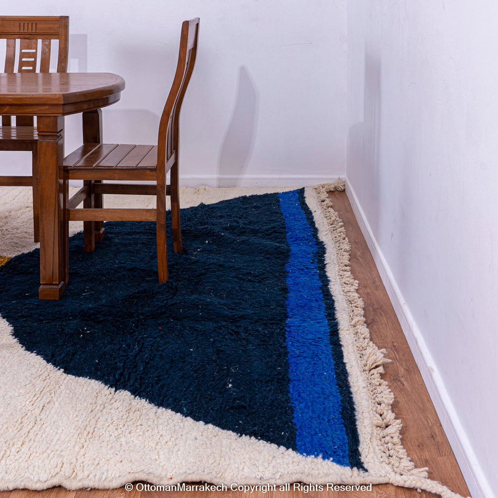 Moroccan Diamond Rug: Geometric Patterns and Eye-Catching Colors