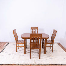 Load image into Gallery viewer, Moroccan Trellis Rug: Classic Design with a Modern Twist