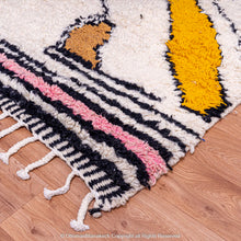 Load image into Gallery viewer, Moroccan Flatweave Rug: Lightweight and Versatile for Any Room