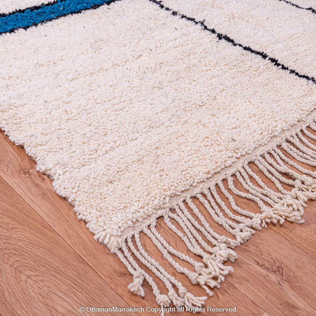 Moroccan Coastal Rug: Tranquil Vibes for Beach-Inspired Homes