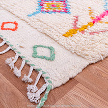 Load image into Gallery viewer, Moroccan  Rug: Natural Tones and Refreshing Style