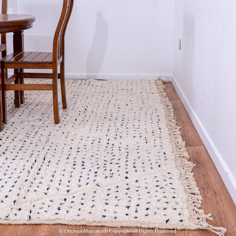 White Plush Wool Rug with Shaved Diamond Patterns and Black Dot