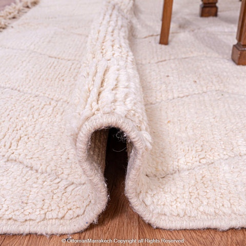 Beige Wool Rug with Shaved Geometric Diamond Pattern