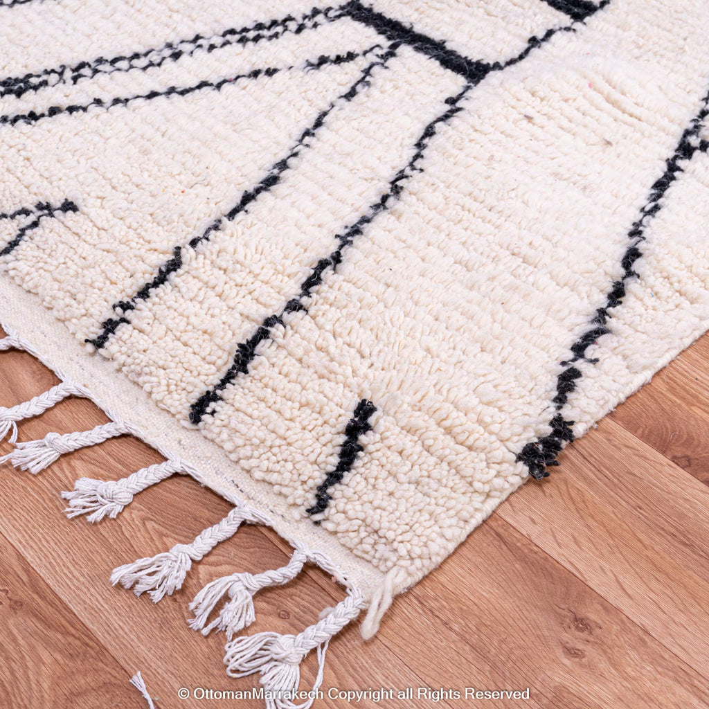 Moroccan Shag Rug: Cozy Comfort with Timeless Appeal