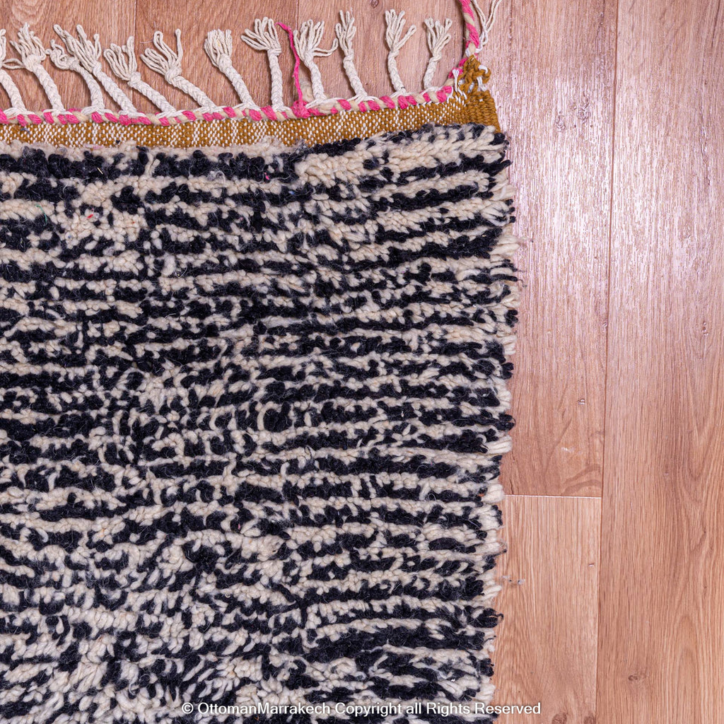 Moroccan Beni Ourain Rug: Luxurious Texture for Chic Interiors