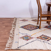 Load image into Gallery viewer, Moroccan Design Rug in Fresh, Contemporary Hues