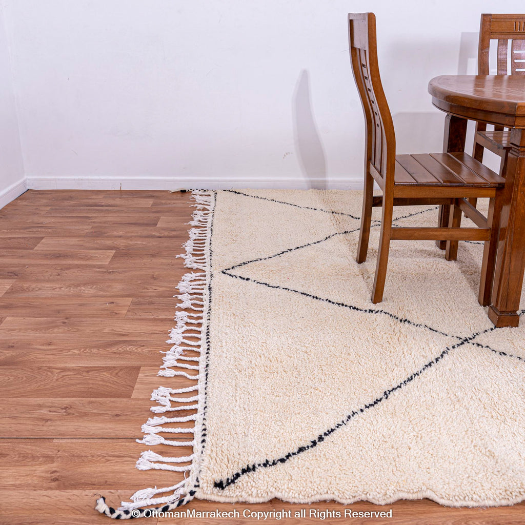 Moroccan Cross Diamond White Rug – Geometric Patterned Area Rug for Modern Spaces