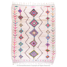 Load image into Gallery viewer, Handcrafted Moroccan Rug: Artisanal Beauty for Any Space