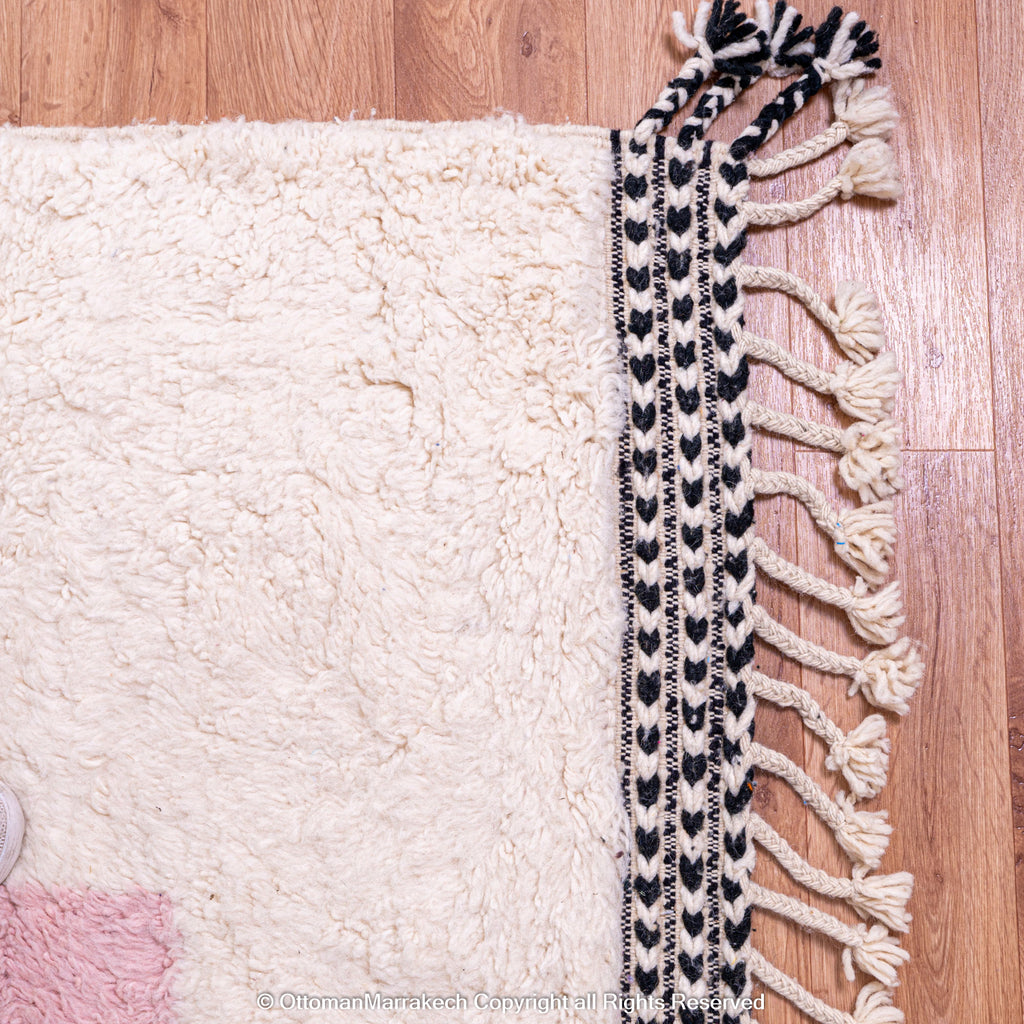 Moroccan Berber Rug: Authentic Craftsmanship for Contemporary Interiors