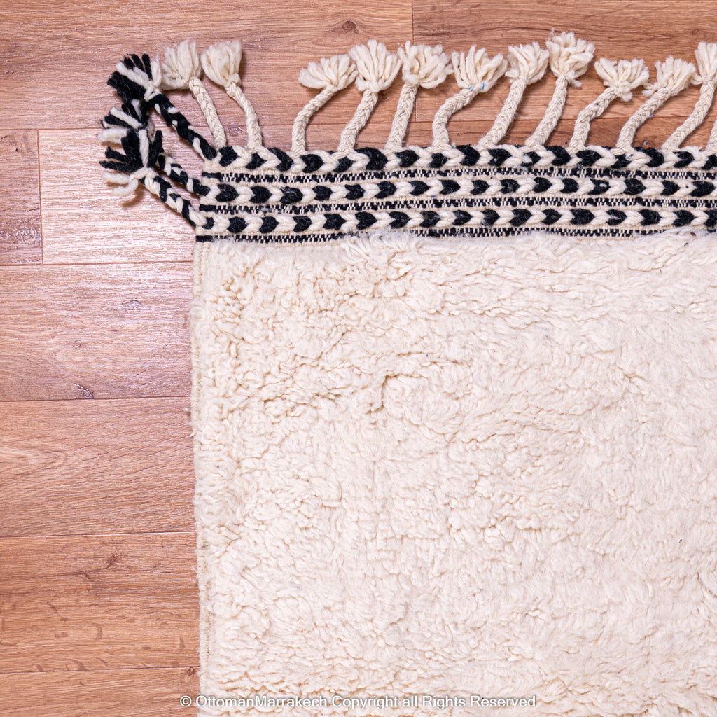 Moroccan Berber Rug: Authentic Craftsmanship for Contemporary Interiors