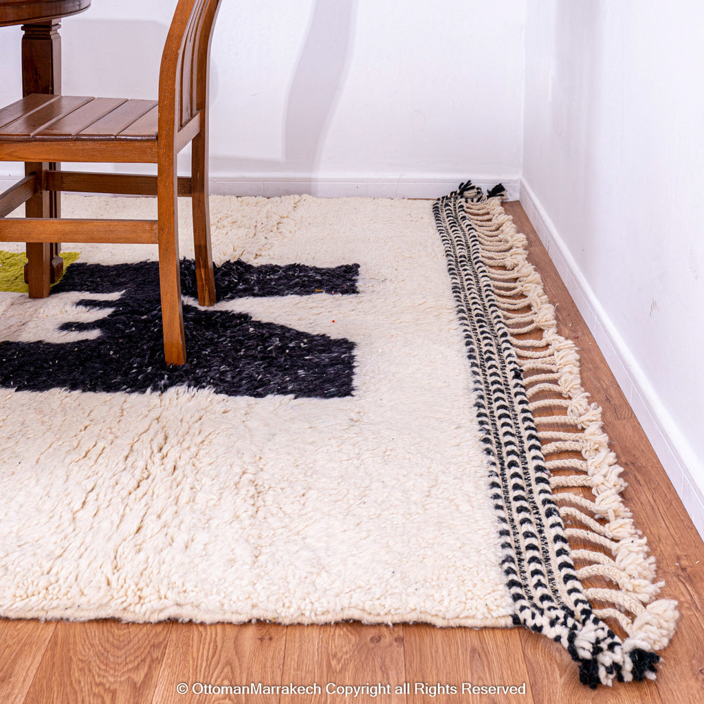 Moroccan Berber Rug: Authentic Craftsmanship for Contemporary Interiors