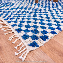 Load image into Gallery viewer, Moroccan Shag Rug: Plush Comfort and Stylish Design