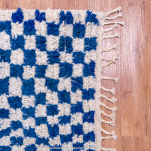 Load image into Gallery viewer, Moroccan Shag Rug: Plush Comfort and Stylish Design